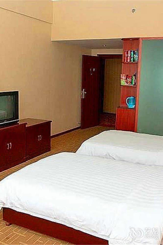 Triumph Power Hotel Shiyan  Exterior foto