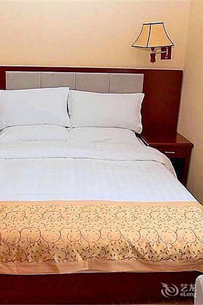 Triumph Power Hotel Shiyan  Exterior foto